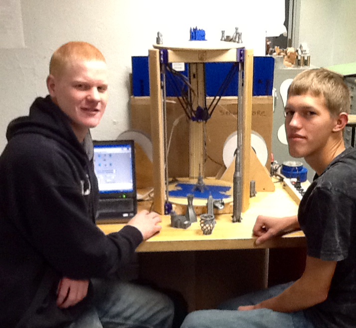 Students using 3D Printer.